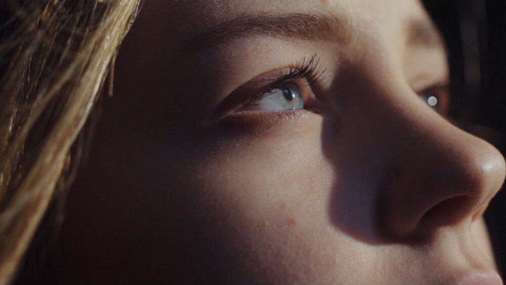 Feg Wenkbrauwserum Bijwerkingen: Waar Moet Je Op Letten Bij Gevoelige Huid?